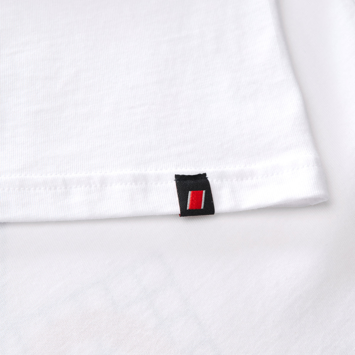 Unisex Kara-SU Badge Tee - White