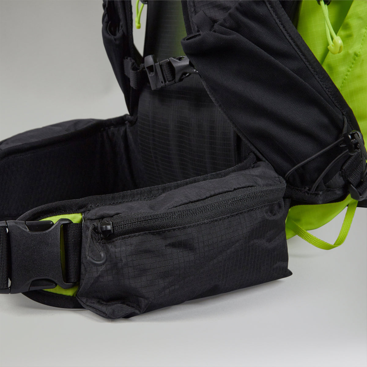 Women's Remote Hike F23 Backpack - Yellow