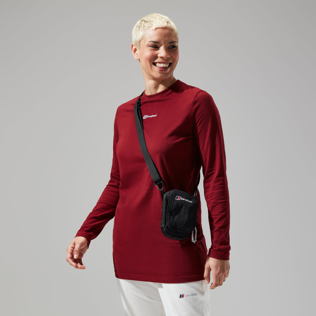Unisex Logo X-Body Small - Black